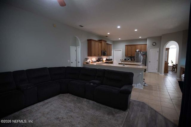 1876 OAKCHIME Drive, Orange Park, FL 32065