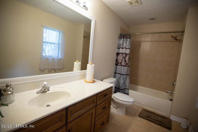 1876 OAKCHIME Drive, Orange Park, FL 32065