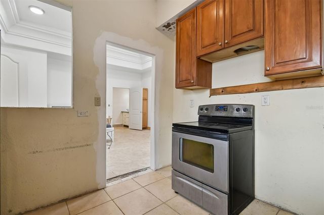 5723 CHERRY TREE DRIVE, Lakeland, FL 33811