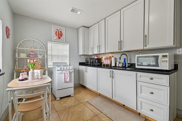 5723 CHERRY TREE DRIVE, Lakeland, FL 33811