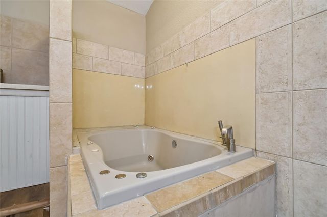 5723 CHERRY TREE DRIVE, Lakeland, FL 33811