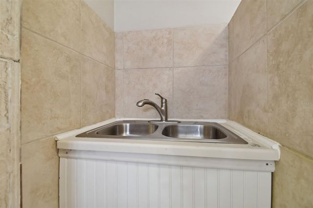 5723 CHERRY TREE DRIVE, Lakeland, FL 33811