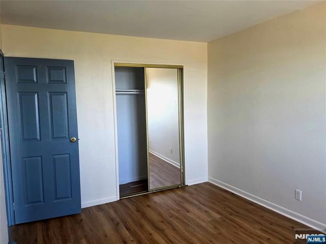 201 12th Street 19, Palisades Park, NJ 07650