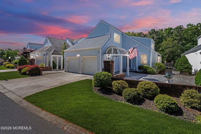 98 Longwood Drive, Manahawkin, NJ 08050