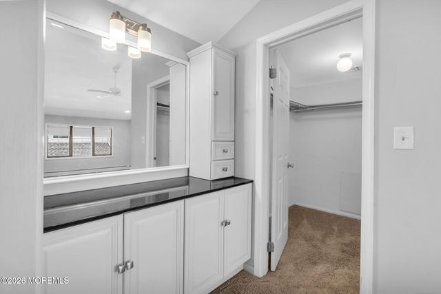 98 Longwood Drive, Manahawkin, NJ 08050