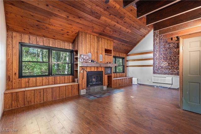 34810 Nelson Drive, Piedmont, OH 43983