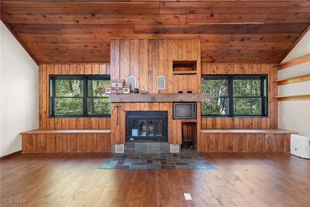 34810 Nelson Drive, Piedmont, OH 43983