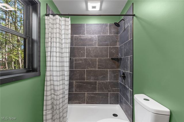 34810 Nelson Drive, Piedmont, OH 43983