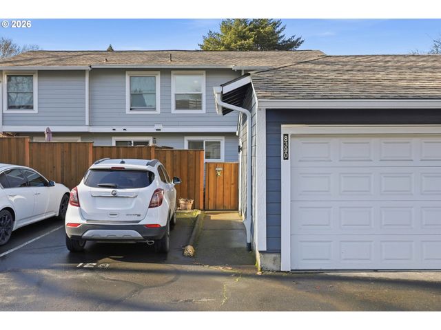 8390 Sw MOHAWK St, Tualatin, OR 97062