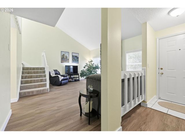 8390 Sw MOHAWK St, Tualatin, OR 97062