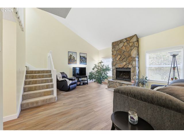 8390 Sw MOHAWK St, Tualatin, OR 97062