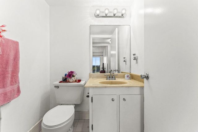 13250 SW 4th Court 306g, Pembroke Pines, FL 33027