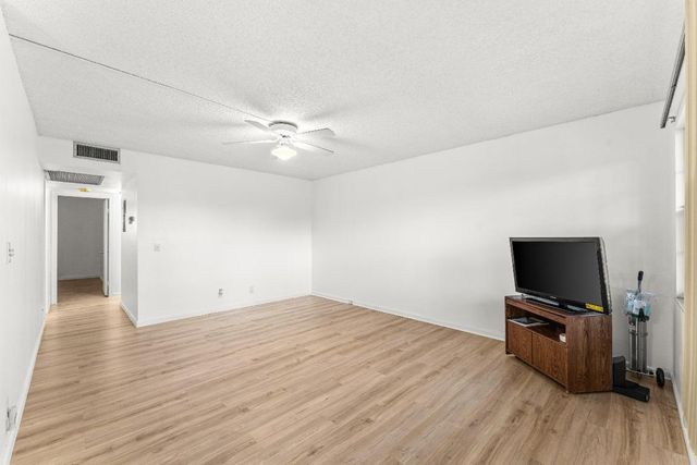 13250 SW 4th Court 306g, Pembroke Pines, FL 33027