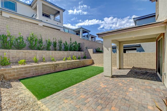 1581 Crowned Eagle Street, Las Vegas, NV 89138