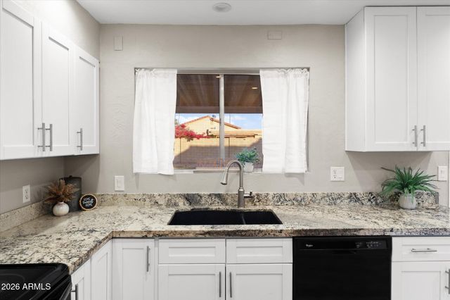2207 W Monroe Street, Chandler, AZ 85224