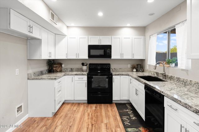 2207 W Monroe Street, Chandler, AZ 85224