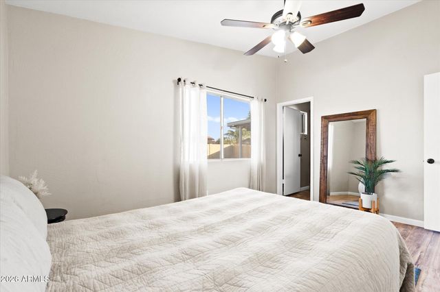 2207 W Monroe Street, Chandler, AZ 85224
