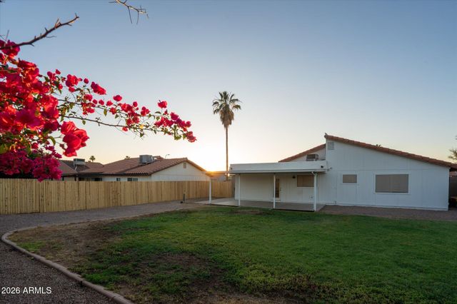 2207 W Monroe Street, Chandler, AZ 85224