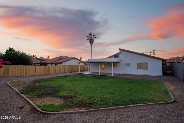 2207 W Monroe Street, Chandler, AZ 85224