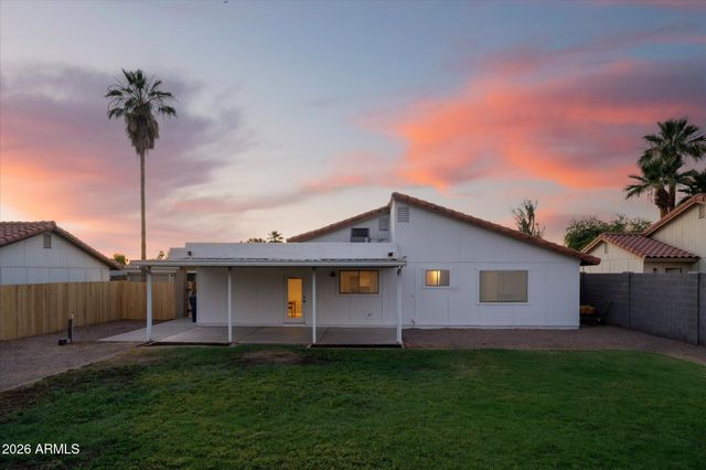2207 W Monroe Street, Chandler, AZ 85224