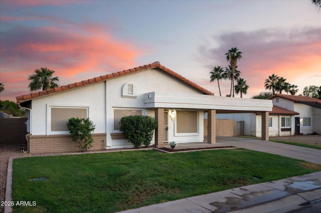 2207 W Monroe Street, Chandler, AZ 85224