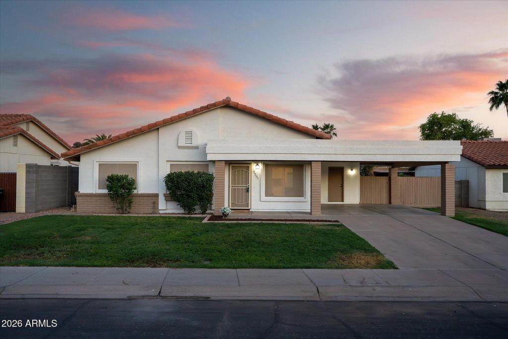 2207 W Monroe Street, Chandler, AZ 85224