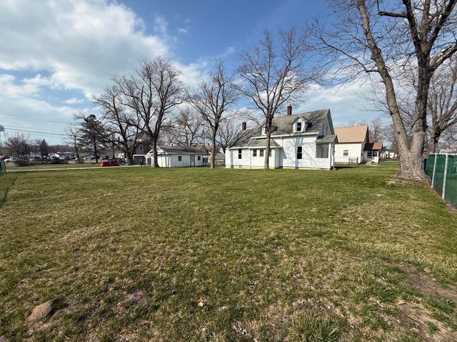 225 Columbia Street, Michigan City, IN 46360