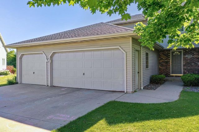 1773 BRIARWOOD COURT, De Pere, WI 54115
