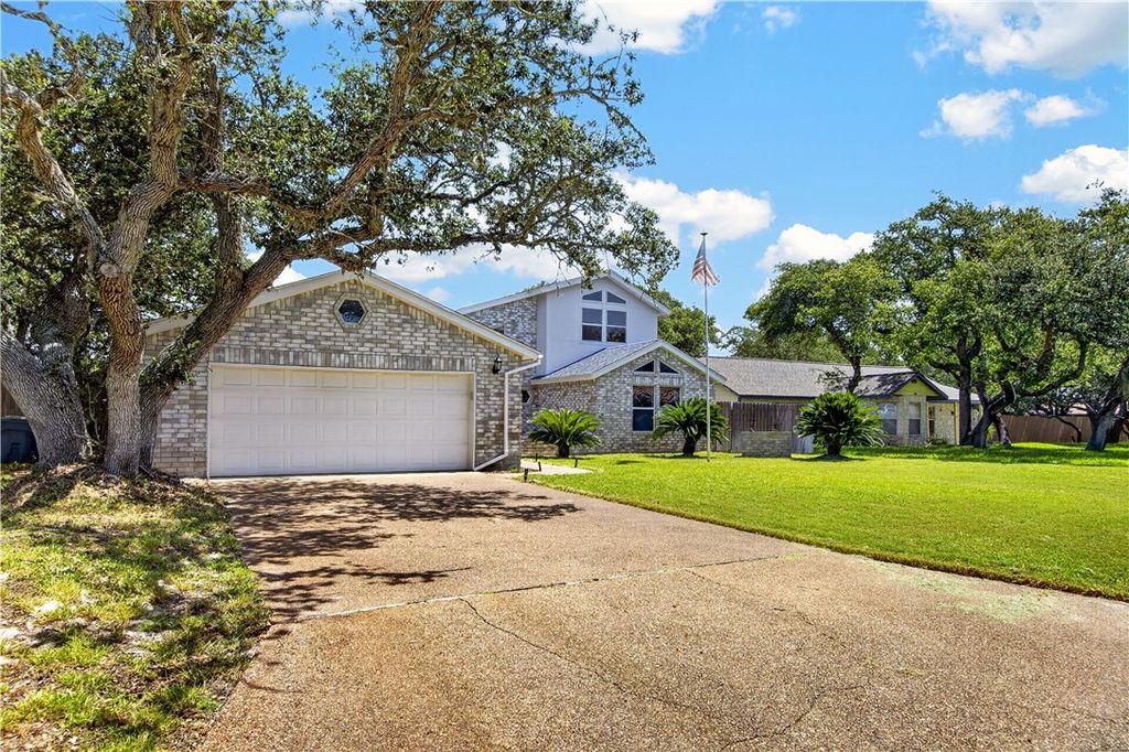 120 Marion Dr, Rockport, TX 78382 — photo 3