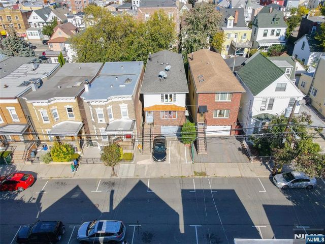 132 72nd, North Bergen, NJ 07047