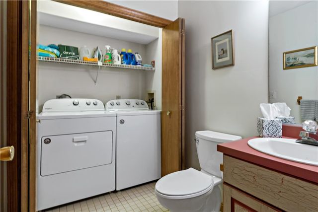 50 South Bay Drive 19, Narragansett, RI 02882