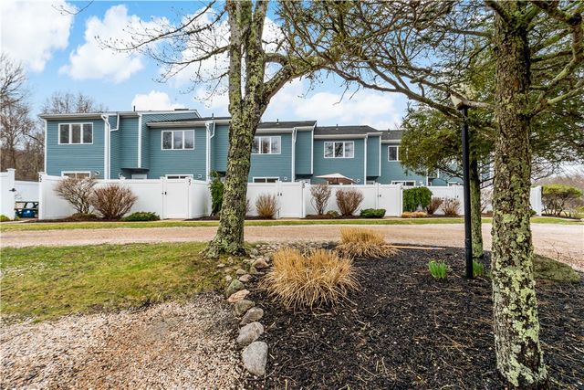 50 South Bay Drive 19, Narragansett, RI 02882