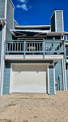 50 South Bay Drive 19, Narragansett, RI 02882