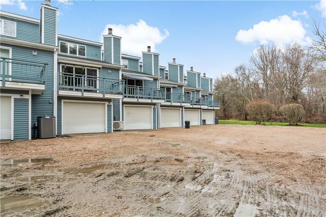 50 South Bay Drive 19, Narragansett, RI 02882