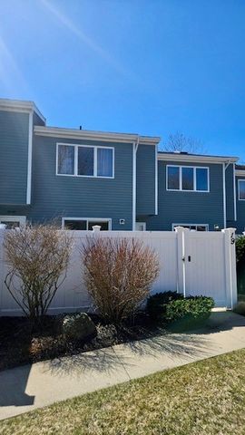 50 South Bay Drive 19, Narragansett, RI 02882