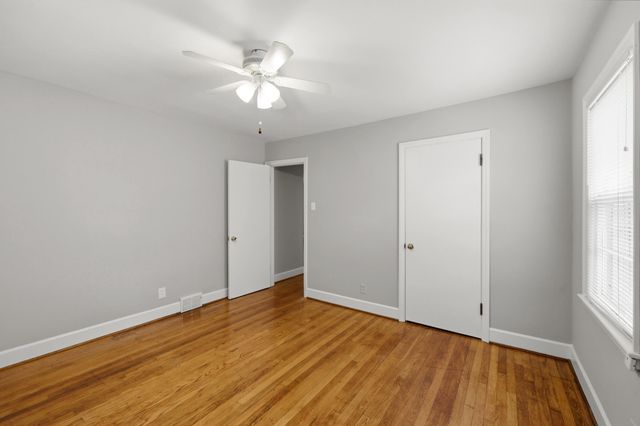 615-617 Lane Allen Road, Lexington, KY 40504