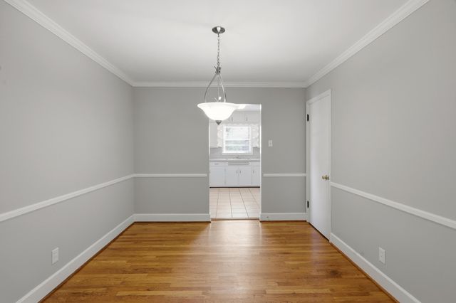 615-617 Lane Allen Road, Lexington, KY 40504