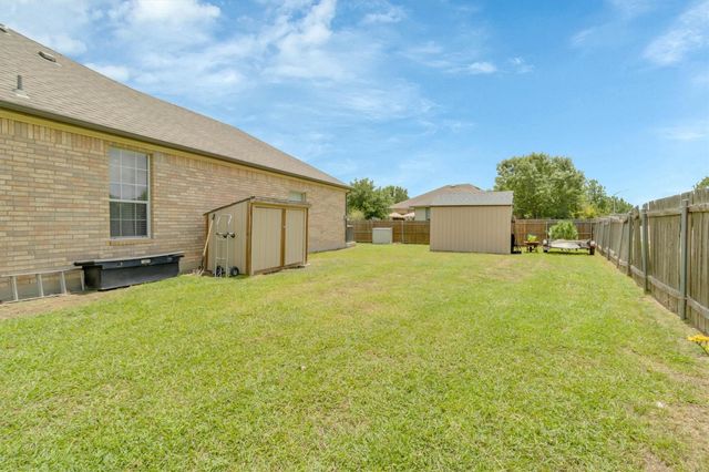 460 Waterleaf BLVD, Kyle, TX 78640