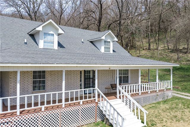 19271 Vineyard Road, Canehill, AR 72717