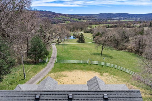 19271 Vineyard Road, Canehill, AR 72717