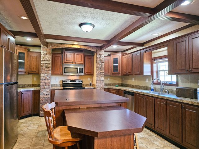787 Moores Lane, Stanford, KY 40484