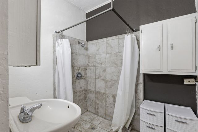 544 N Clinton Street, Stephenville, TX 76401