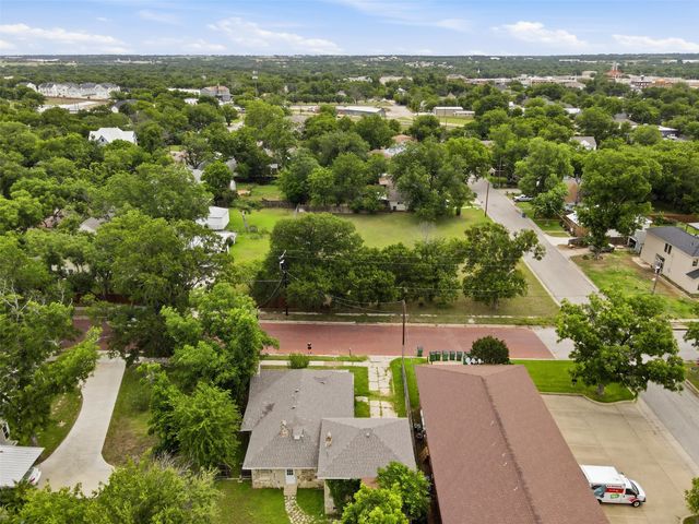 544 N Clinton Street, Stephenville, TX 76401