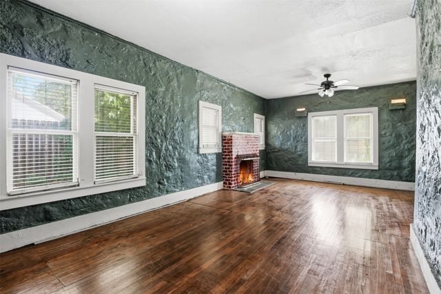 544 N Clinton Street, Stephenville, TX 76401