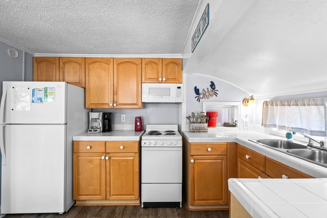 6001-1672 S Kings Hwy., Myrtle Beach, SC 29575