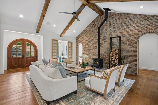 468 Andrews Road, Ennis, TX 75119
