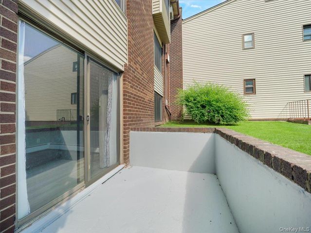 202 Country Club Lane, Pomona, NY 10970