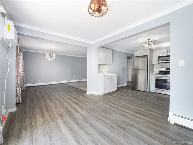 202 Country Club Lane, Pomona, NY 10970