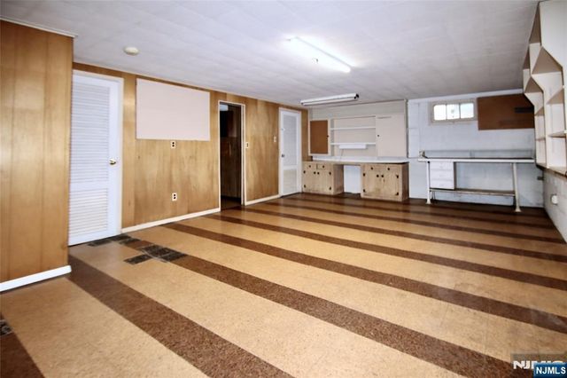 5-22 Dorothy Street, Fair Lawn, NJ 07410