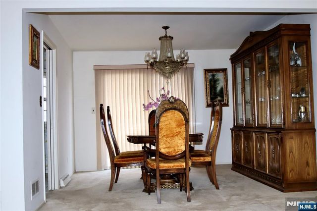 5-22 Dorothy Street, Fair Lawn, NJ 07410